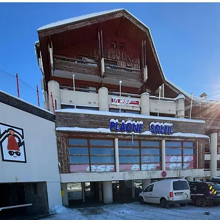 2 Pieces Avec Acces Direct Aux Pistes - 5 Personnes - Wifi Inclus - Fr-1-351-68 La Plagne